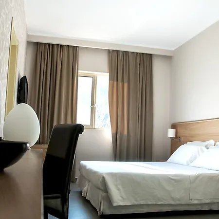 Ferrohotel 4*
