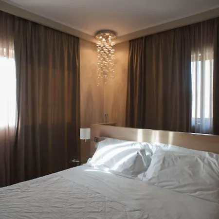 Ferrohotel فندق موديكا